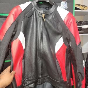 Bilt motorcycle  performance  racing  jacket.  Men's size 44